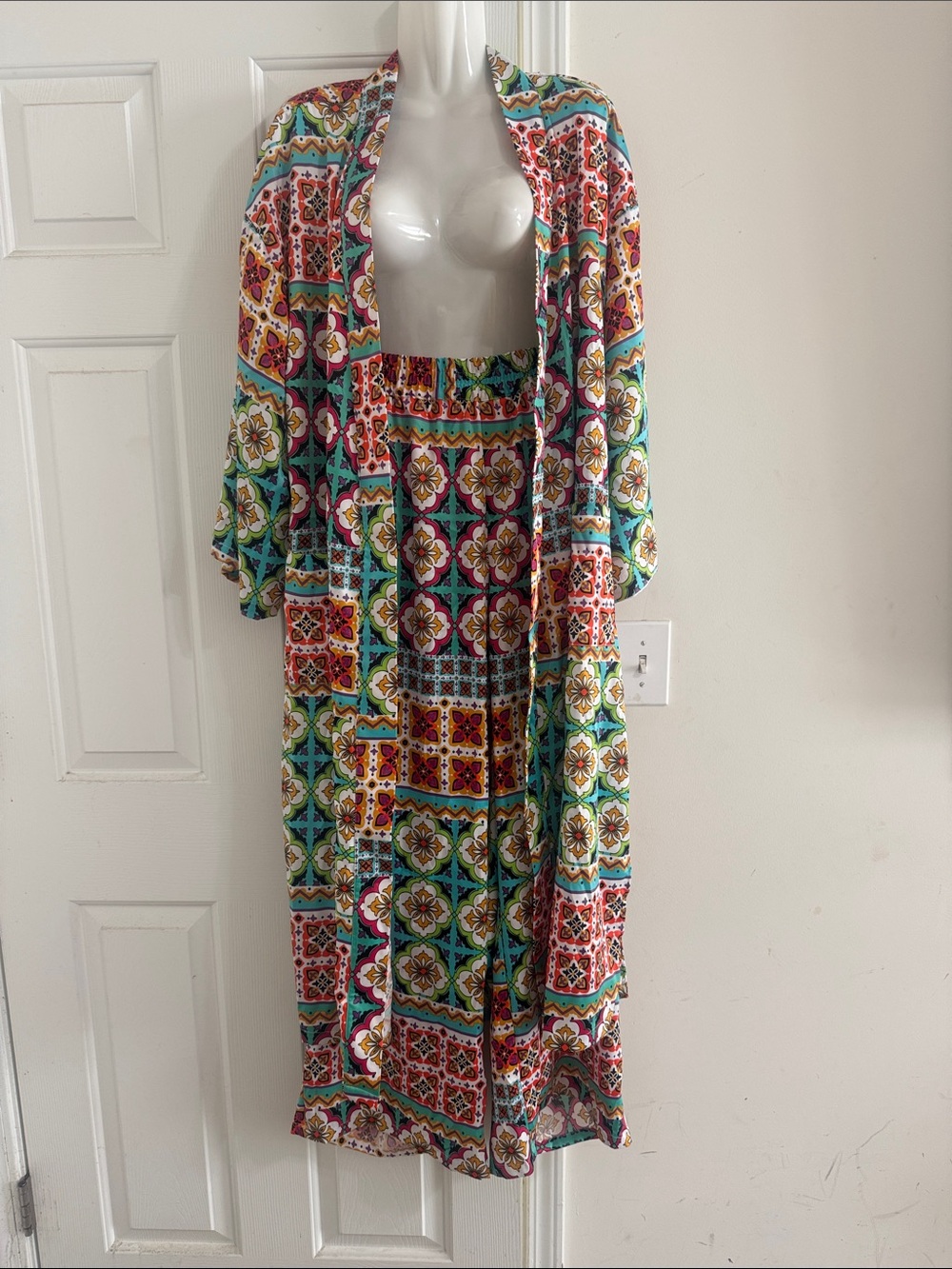 Ashley Stewart Multicolor Tile-Print Maxi Kimono with Belt/ Paints Sets